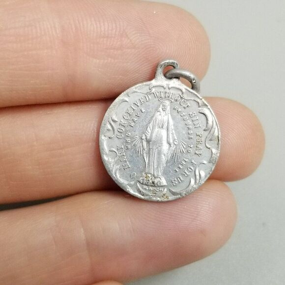 Vintage Virgin Mary Silver Tone Pendant Charm Medal Medallion, Double Sided - Picture 7 of 8